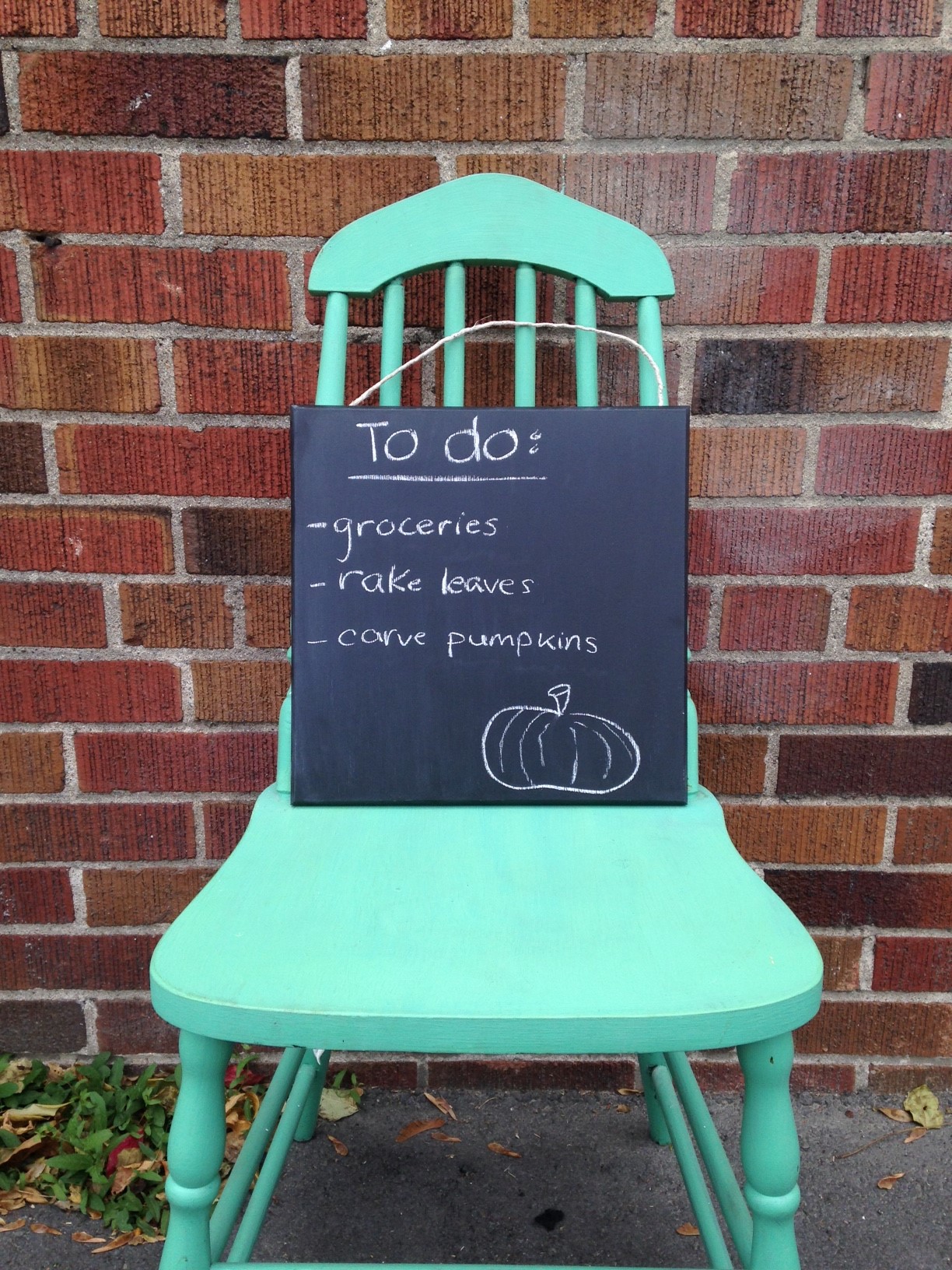 Make your own Chalkboard with Fusion™ Mineral Paint! 1