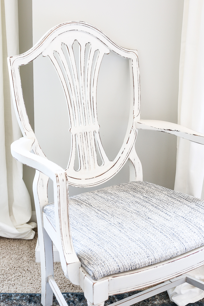 The most perfect Off White Distressed Chair using Fusion from Bless'er House. | fusionmineralpaint.com