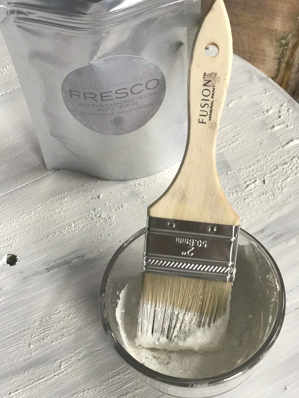 Just look at the close up of the texture so easily created by adding Fresco from Fusion Mineral Paint to the wet paint. | fusionmineralpaint.com