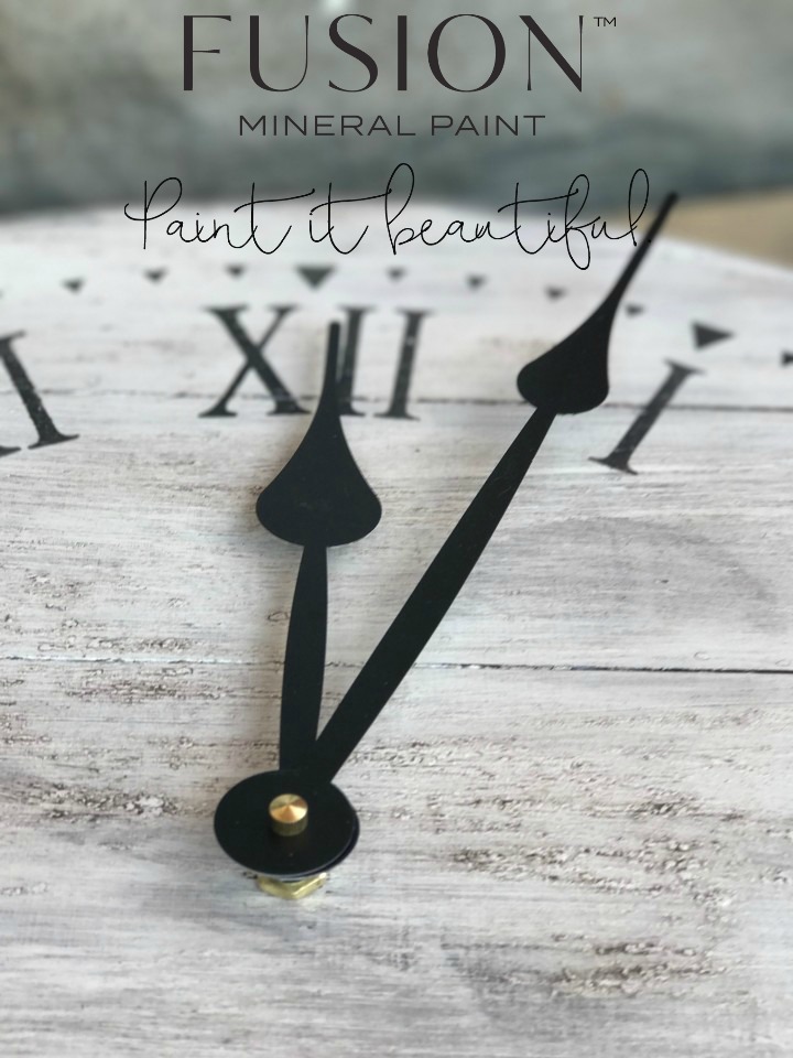 Create a beautiful Fixer Upper Style Farmhouse Clock with Fusion Stencils. | fusionmineralpaint.com