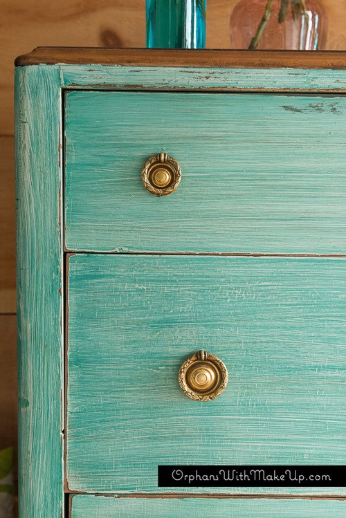 This bohemian inspired painted dresser brings together beautiful contrasting colours that work so well with Fusion Mineral Paint!