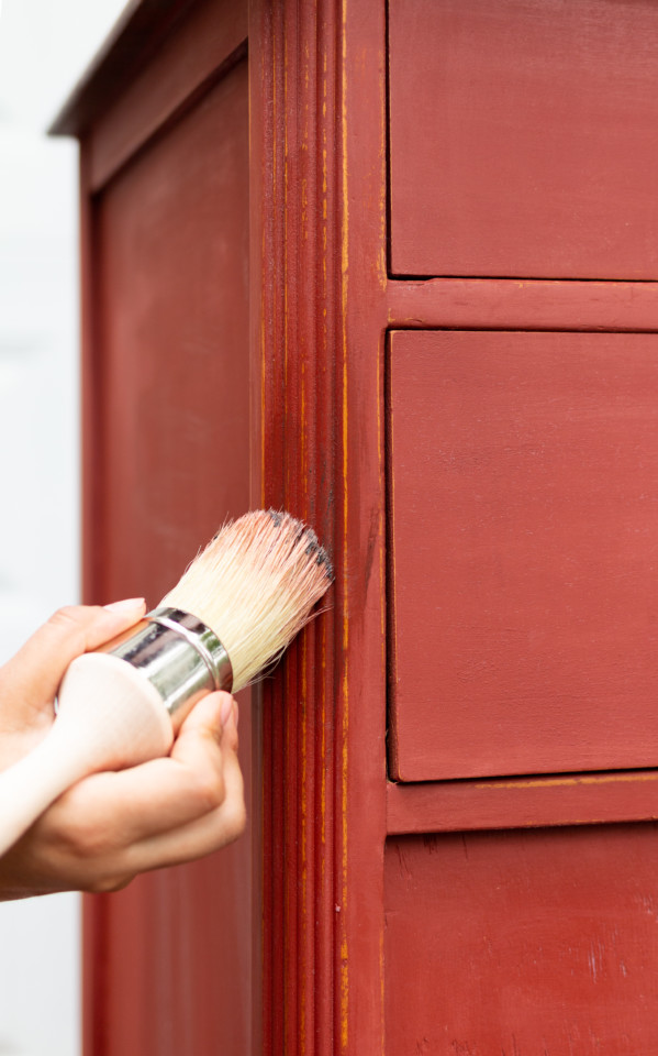 How to wax milk paint