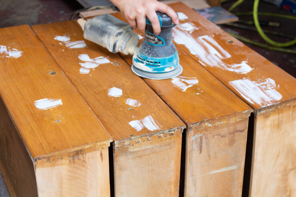 Ever wondered how to upcycle a dresser? With a little ingenuity and Fusion Milk Paint you can turn anything into something else! this old dresser became a media console, and you can do it too.