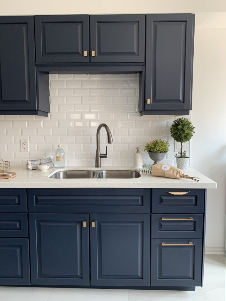 Midnight blue Painted kitchen - Fusion Mineral Paint