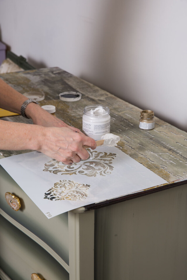 applying smooth embossing paste