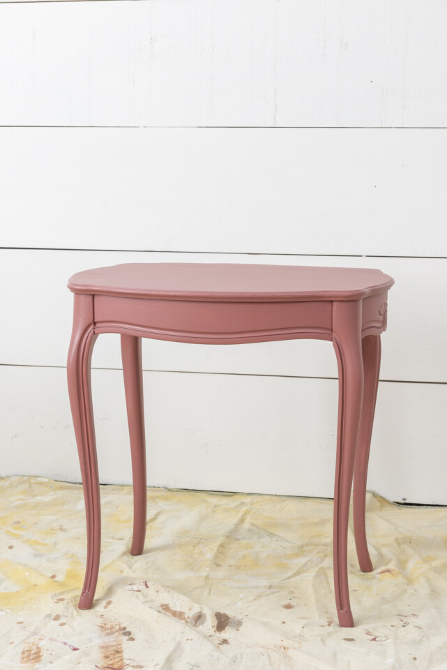 Painted end table in Rosey Pink 