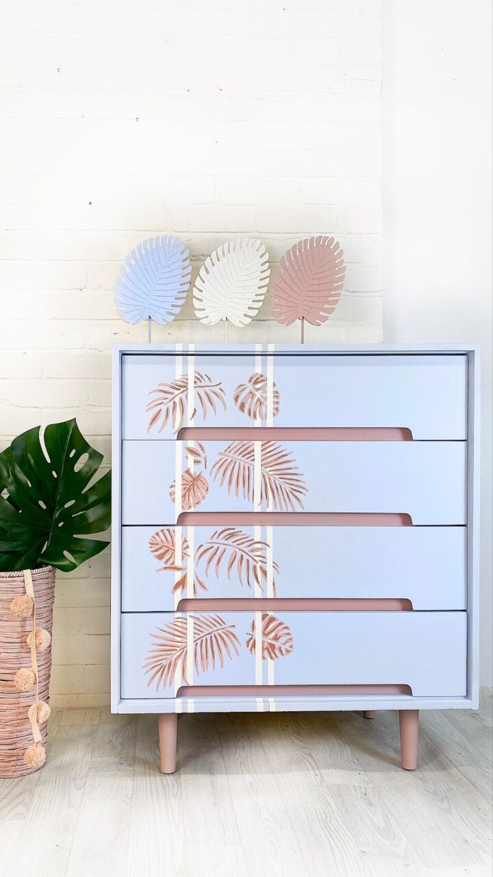 mist dresser