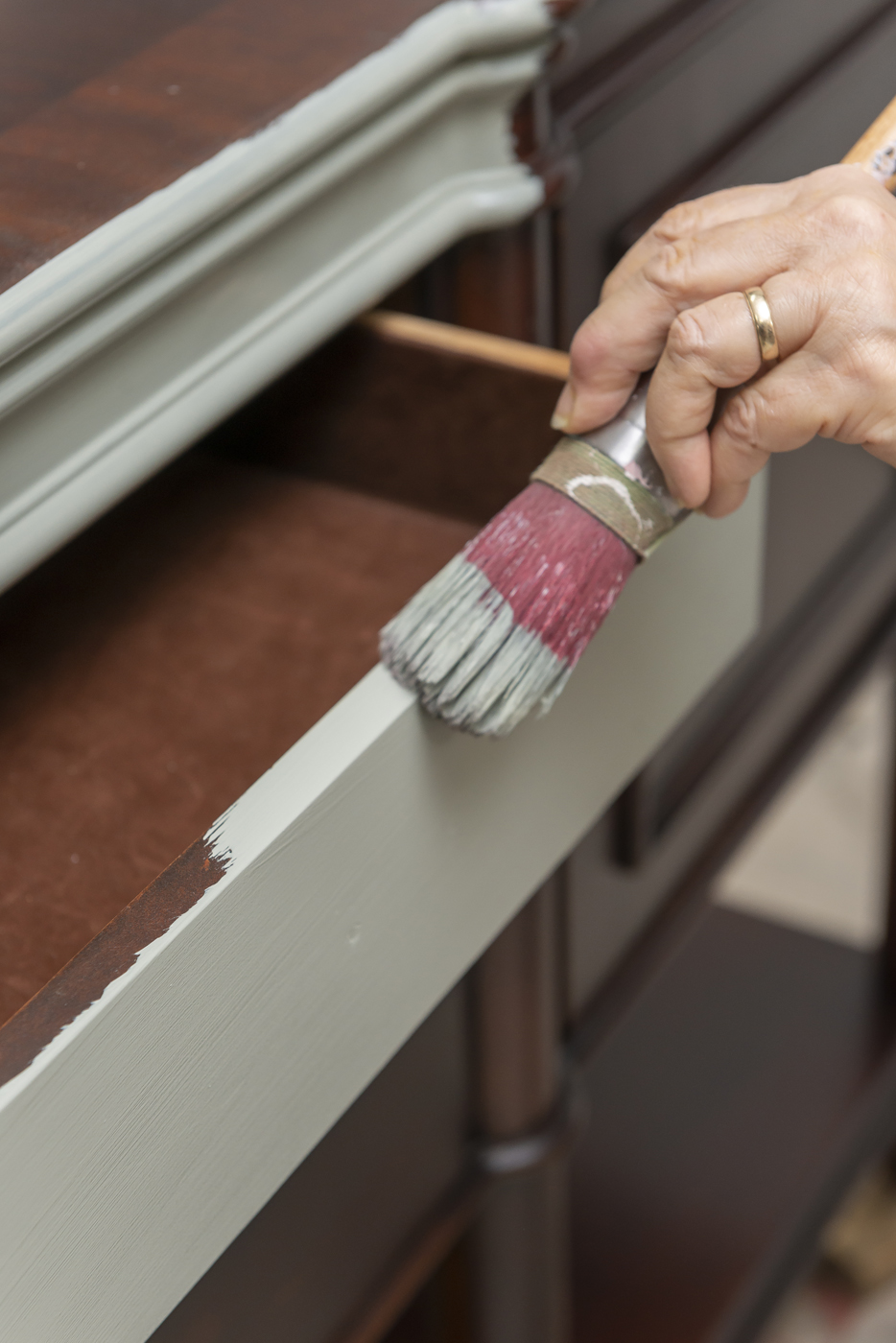 A New Look for an Old Buffet using Newell - Fusion™ Mineral Paint