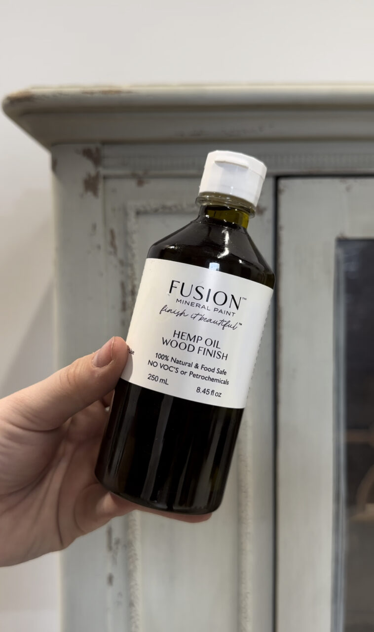 Fusion™ Mineral Paint hemp oil