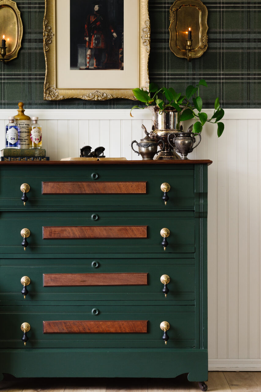 An English Country Makeover with Manor Green