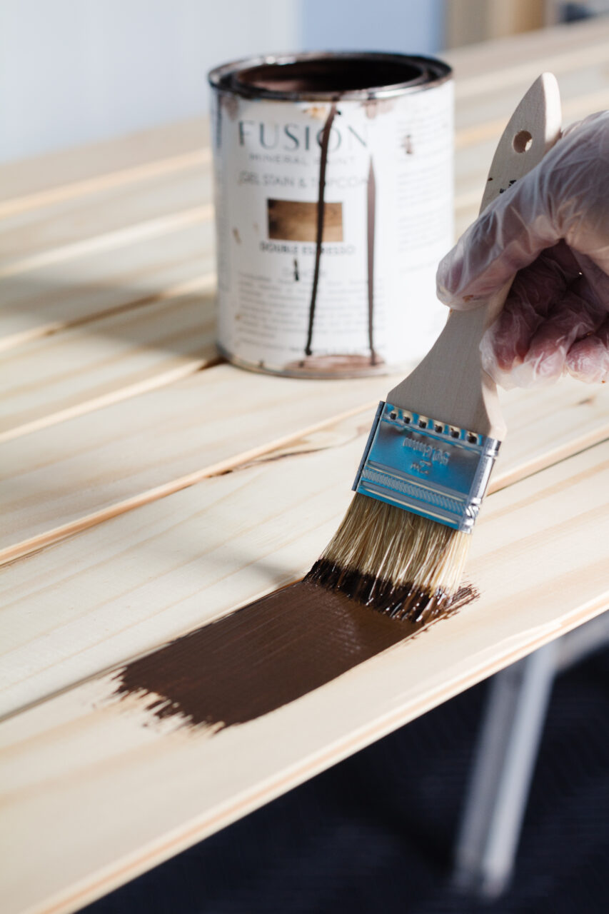 Applying Gel Stain & Topcoat to the wooden planks 
