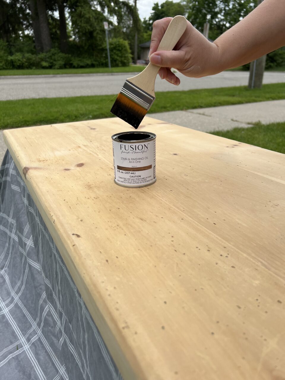 Fusion Mineral Paint Stain and Finishing Oil Walnut.